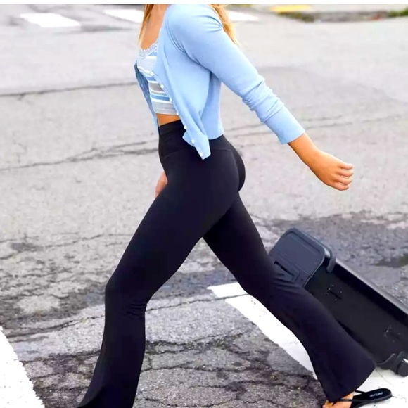 OFFLINE by Aerie REAL ME Smocked High Rise Waisted XS Super Flare Legging NWT - Picture 1 of 4